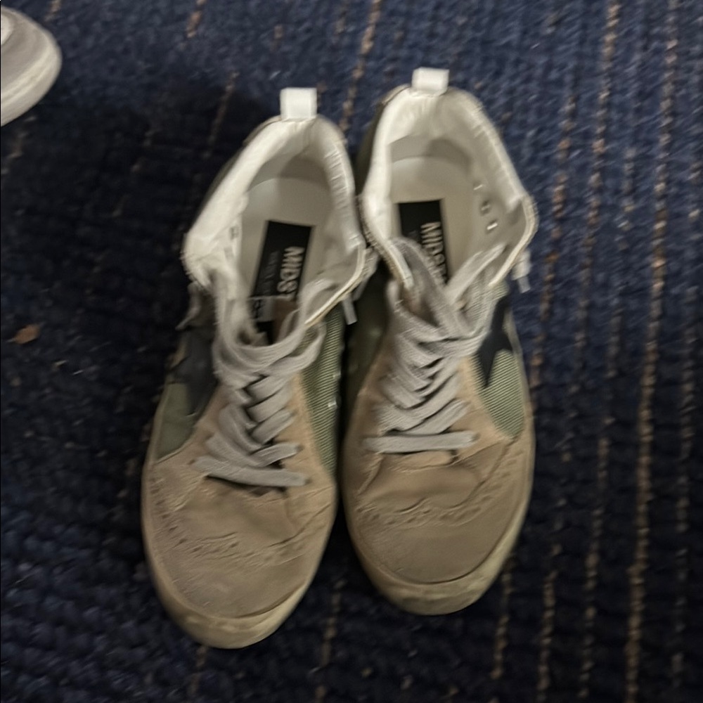 COPY - Golden Goose Beige and Green Sneakers